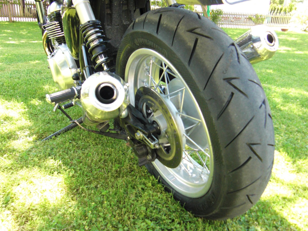 Triumph Thruxton oder Bonneville